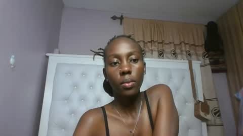 Novah girlie online show from 06-16-26, 03:31