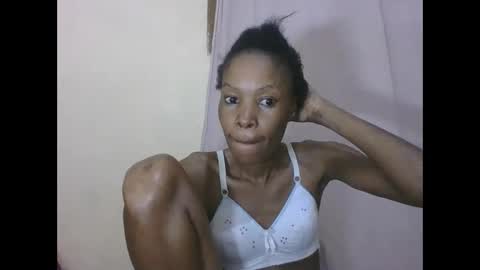 ESTHER online show from 06-04-26, 01:33