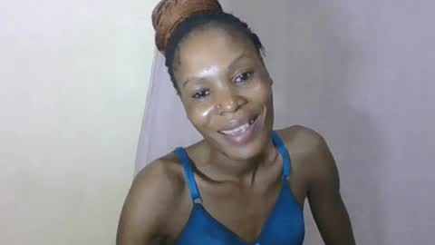 ESTHER online show from 06-26-26, 07:07