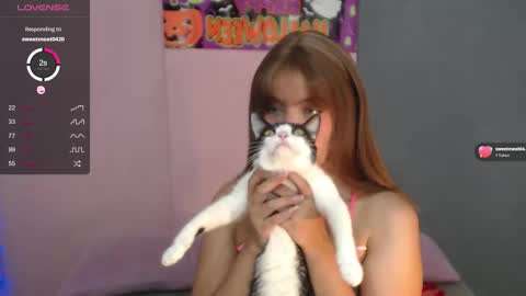 Rafaella online show from 10-28-25, 02:26