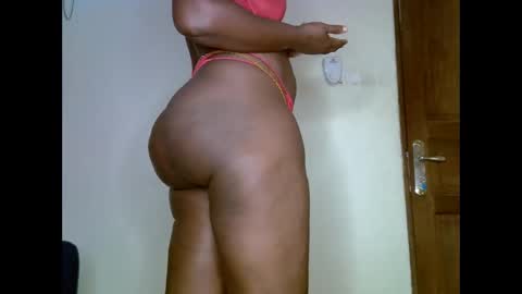 Snapshot of sweetrenne chatting on 01-22-25, 06:20 sweetrenne online show from 01-22-25, 06:20