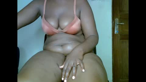 Snapshot of sweetrenne chatting on 02-23-25, 01:35 sweetrenne online show from 02-23-25, 01:35