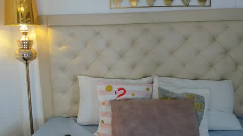 Snapshot of sweets_one chatting on 02-19-26, 03:35 sweets one online show from 02-19-26, 03:35