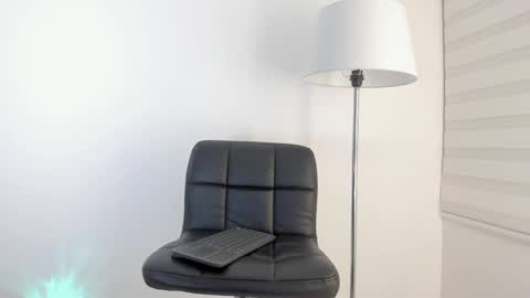  Alice Woolridge  online show from 12-06-24, 02:02