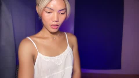 Snapshot of sweetsexy_alexis chatting on 07-14-26, 03:40 Alexis online show from 07-14-26, 03:40