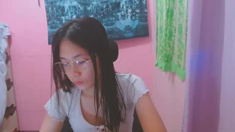 Mia online show from 05-30-26, 03:58