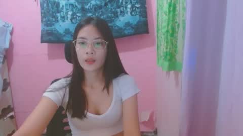 Mia online show from 06-13-26, 06:00