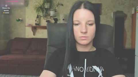 Snapshot of sweetshy99 chatting on 05-11-26, 04:15 Sweet Shy online show from 05-11-26, 04:15