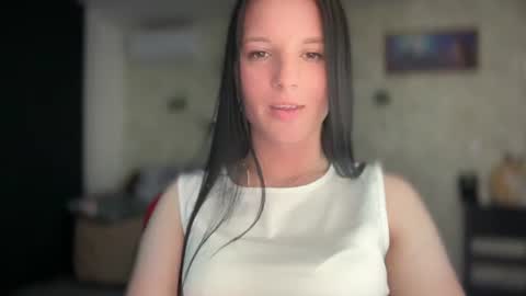 Snapshot of sweetshy99 chatting on 07-17-26, 08:24 Sweet Shy online show from 07-17-26, 08:24
