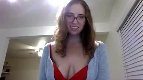 Snapshot of sweetsocalgirl chatting on 02-22-25, 01:44 sweetsocalgirl online show from 02-22-25, 01:44