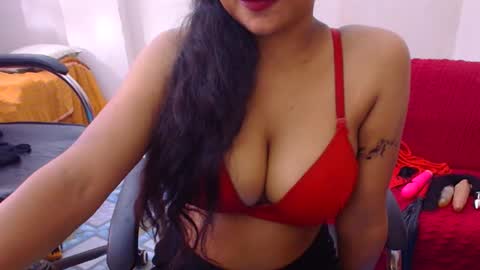 Snapshot of sweetsour18 chatting on 05-29-26, 10:52 SweetSour online show from 05-29-26, 10:52