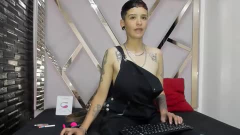 Snapshot of sweetsubmissive_rs chatting on 05-06-26, 04:19 sweetsubmissive rs online show from 05-06-26, 04:19