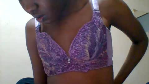 sweett_kimmie online show from 07-12-26, 07:05