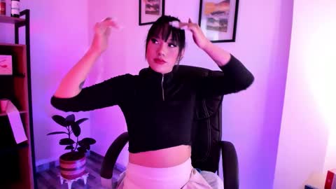 Snapshot of sweett_lust chatting on 01-13-26, 04:07 sweett_lust online show from 01-13-26, 04:07