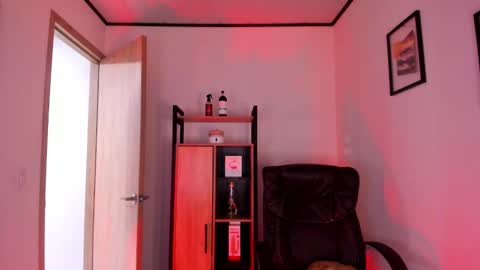 Snapshot of sweett_lust chatting on 02-20-26, 06:26 sweett_lust online show from 02-20-26, 06:26