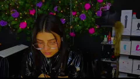 Molly -  INDEPENDENT MODEL online show from 05-23-26, 08:07