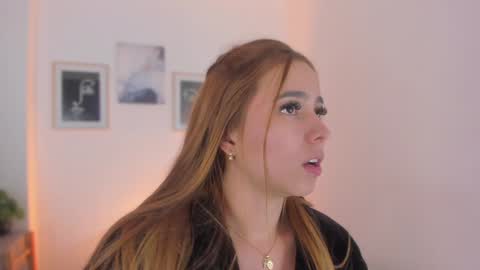 Snapshot of sweettammy_ chatting on 12-24-24, 01:49 Tammy online show from 12-24-24, 01:49