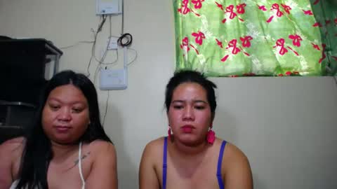 mia and luna online show from 05-23-26, 02:06