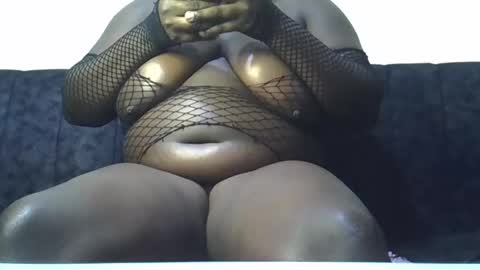 Snapshot of sweettlove1 chatting on 12-01-24, 09:15 sweettlove1 online show from 12-01-24, 09:15