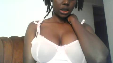 sweettreat77 online show from 07-05-26, 11:12
