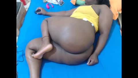 Snapshot of sweettvanila chatting on 02-03-25, 03:49 sweettvanila online show from 02-03-25, 03:49