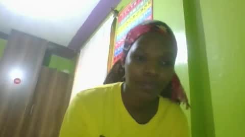 Snapshot of sweetwipe_africana14 chatting on 02-25-26, 02:59 Essy online show from 02-25-26, 02:59