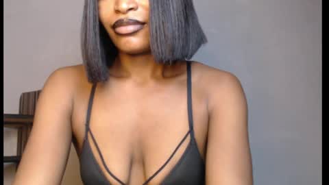 sweetxxboobsx online show from 05-10-26, 07:57