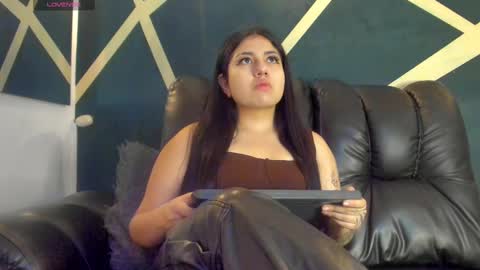 Snapshot of sweety_ashly chatting on 02-22-25, 12:08 Ashley 3 online show from 02-22-25, 12:08