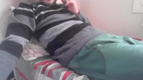 Snapshot of sweety_boy21 chatting on 01-06-26, 01:04 sweety_boy21 online show from 01-06-26, 01:04