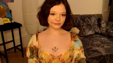 Snapshot of sweety_cheeky chatting on 02-24-26, 02:09 Ineta online show from 02-24-26, 02:09