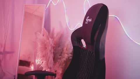 Emily online show from 07-20-26, 10:39