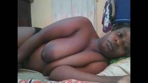 sweetyass25 online show from 02-16-26, 05:20