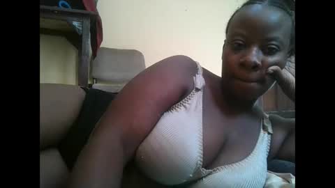 sweetyass25 online show from 06-08-26, 05:52