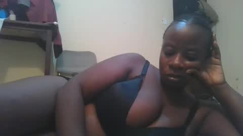 sweetyass25 online show from 06-10-26, 03:55