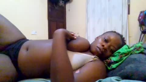 sweetyass25 online show from 07-13-26, 06:22