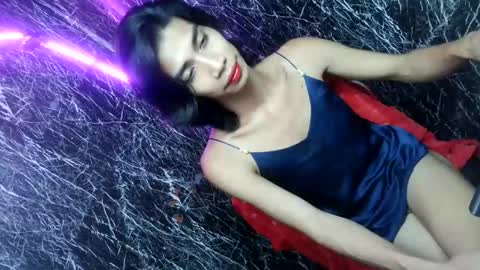 Snapshot of sweetyguyxxx1998 chatting on 10-18-25, 10:43 - allen online show from 10-18-25, 10:43