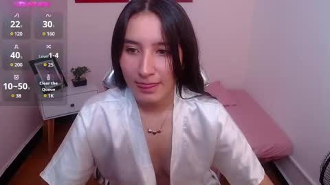 Snapshot of sweetyy_lollipop chatting on 12-31-24, 05:40 Catalina online show from 12-31-24, 05:40