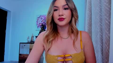 Snapshot of swetkatie chatting on 12-18-25, 11:22 Ecaterina online show from 12-18-25, 11:22