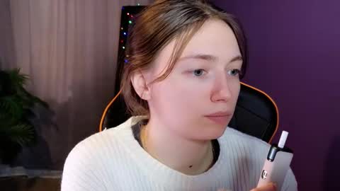 Snapshot of swettymolly chatting on 03-21-26, 11:15 swettymolly online show from 03-21-26, 11:15