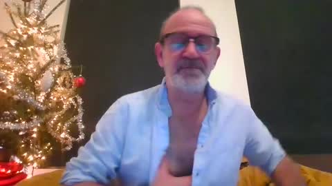 swimmi70 online show from 01-15-25, 06:29