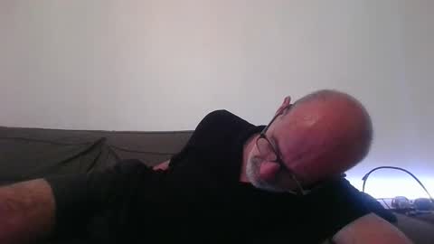 swimmi70 online show from 05-31-26, 06:09