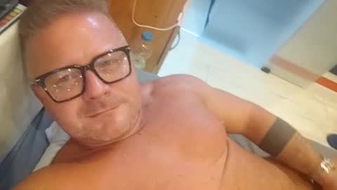 Swingrstarr online show from 01-28-25, 01:08