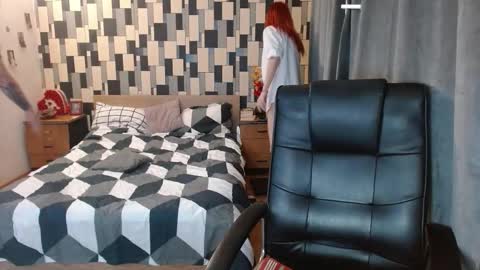 Snapshot of switchdomcouplee chatting on 10-19-25, 08:42 Johnny and Annabelle online show from 10-19-25, 08:42