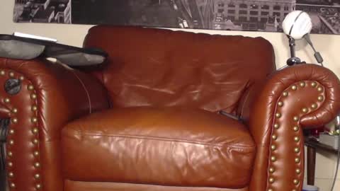 Snapshot of swolebbc chatting on 01-13-25, 06:49 The DickGod online show from 01-13-25, 06:49