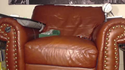 Snapshot of swolebbc chatting on 02-17-25, 06:31 The DickGod online show from 02-17-25, 06:31