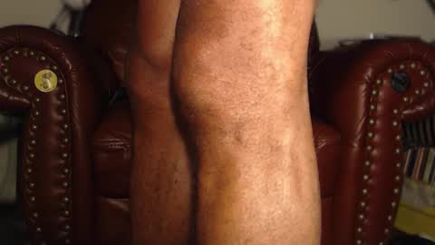 Snapshot of swolebbc chatting on 10-01-25, 04:29 The DickGod online show from 10-01-25, 04:29