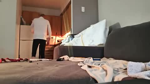 swontguy2025 online show from 10-15-25, 05:51