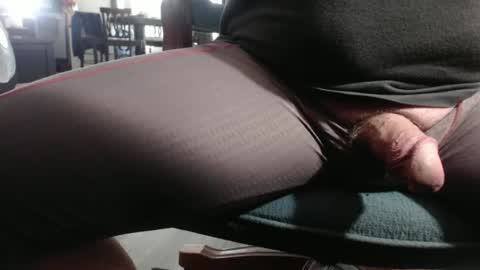 Snapshot of sxulx2c chatting on 03-31-26, 03:34 sxulx2c online show from 03-31-26, 03:34