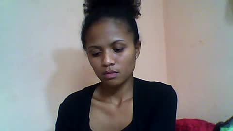 sylvaniah01 online show from 06-19-26, 06:56