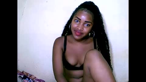 Snapshot of sylviasexy27 chatting on 01-03-25, 02:40 sylviasexy27 online show from 01-03-25, 02:40